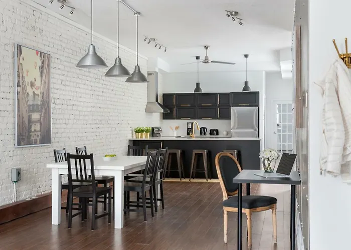 Dreamy Heritage Grey Stone, Plateau Mont-Royal
